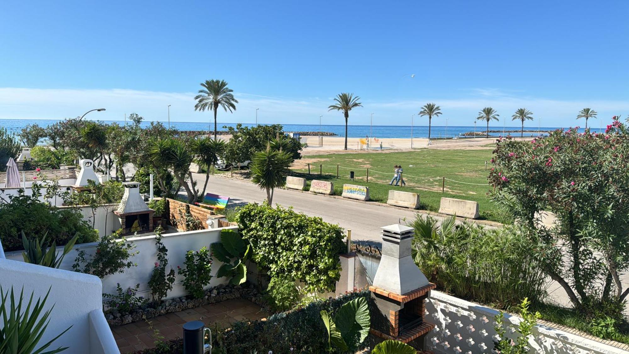 Espectacular Sunny House In The Beach Cunit Extérieur photo