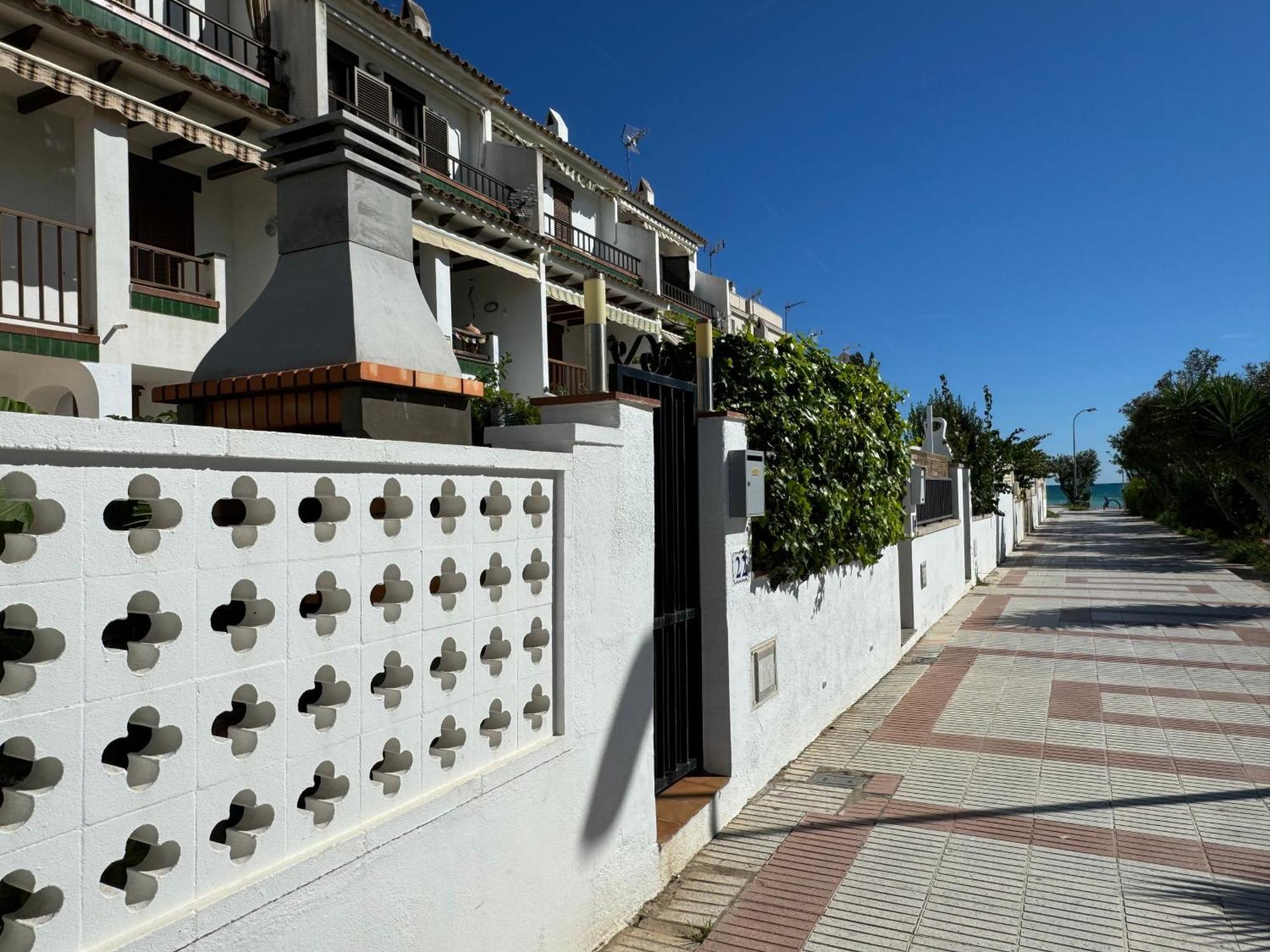 Espectacular Sunny House In The Beach Cunit Extérieur photo